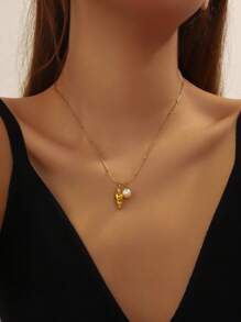 1 Piece Of Fashionable, Simple And Versatile Gold-Plated Smooth Surface Conch Faux Pearl Accessory Pendant Chain Stainless Steel Jewelry Necklace