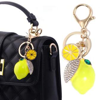Décoration de sac à main avec pendentif charme cerise scintillant avec diamant, porte-clés charms cerise, pomme, poire, fraise. Accessoires de voiture avec charms cerise. Cadeaux pour femmes pour Noël, la Saint-Valentin, sacs à main