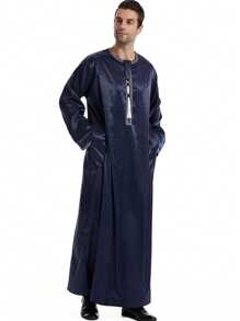 Langes orientalisches Gewand für Herren mit bestickten Details