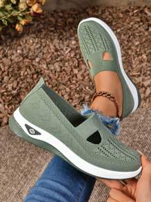 Scarpe casual traspiranti in rete per donne, morbide e leggere, adatte per uso quotidiano, per camminare per donne di mezza età e anziane, scarpe da passeggio all'aperto per mamme, scarpe per pendolarismo e tempo libero, scarpe da donna per tutte le stagioni