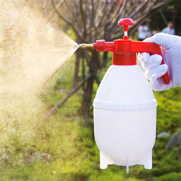 0.8L/1.5L/2L/3L压力喷雾器消毒压缩喷雾器加厚耐用园艺浇水喷雾瓶，家庭园艺植物压力喷雾瓶浇水壶