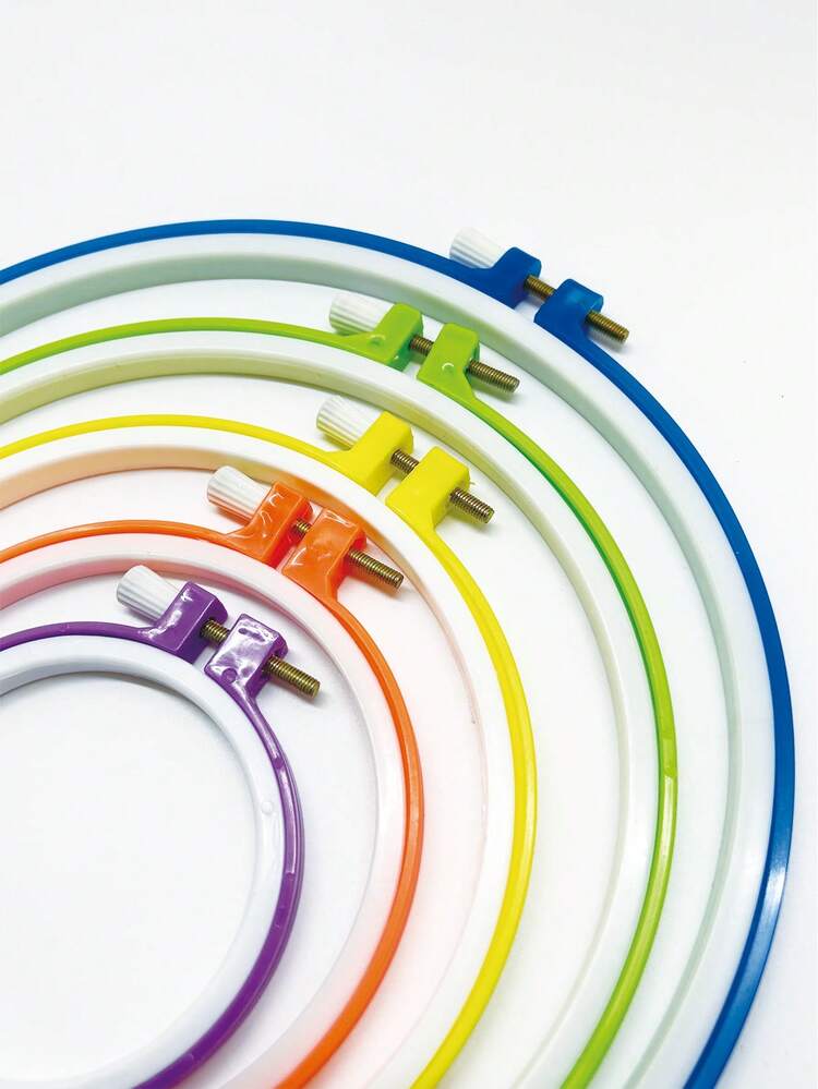 Set di 50 bobine per filo da ricamo a punto croce, in plastica bianca, con scatola organizer e 552 adesivi numerati per filo interdentale