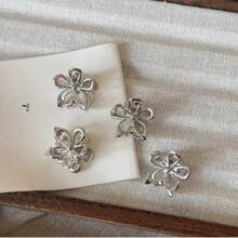 12 piezas/4 piezas Clips de metal con forma de flor, lindos mini clips para el flequillo/lateral, adecuados como accesorios para el cabello para uso diario, elegantes ganchos para el cabello de moda