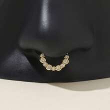 1 pièce Clip de nez réglable (pas de perçage réel) en couleur or 14 carats avec pierre ornementée, convient pour un port quotidien pour femmes