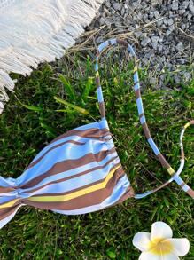 Nuevo traje de baño de unicolor de estilo vacacional europeo y americano, bikini sexy de contraste de color blanco y negro para festivales de música/discotecas