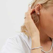 MDFUN 1 Conjunto Bracelete de Tênis de Zircônia Cúbica Versátil e Elegante + Brincos de Botão Redondo de 6mm, Adequado para Uso Diário/Festival/Casual e Presente para Mulheres