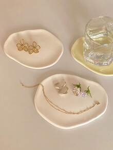 2pcs/1pc 5.52*4.73 Inch Asymmetric Plaster Jewelry Tray. A Uniquely Designed Decorative Jewelry Dish, Can Be Used For Jewelry Storage And Display, Also As A Home Decor. An Excellent Choice For Valentine's Day Gift.,Room Decor - Multicolor - View 6