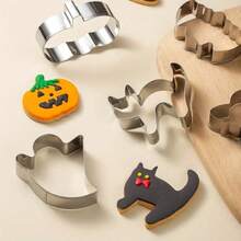 3/5/7pcs Halloween Series Cookie Cutter Set, Pumpkin, Bat, Ghost, Skull, Candy Corn, Cat, Witch Hat Shaped Stainless Steel Biscuit Cutter Kitchen Accessories, Suitable For Halloween Party Celebration, Creative DIY Halloween Baking Cake Decorations, Fit For Halloween, Thanksgiving, Christmas