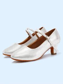 优雅的女士闪亮银色拉丁舞鞋，配有玛丽珍踝带、圆头和低喇叭跟 - 非常适合舞厅、萨尔萨舞和社交舞