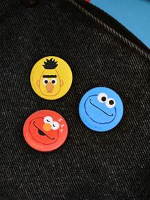 Hasbro 1 Pc Sesame Street Mini Badge Blind Box - Cute Badges For Backpacks And Clothes, Great Gift For Friends, Dress Accessories Pin (Random Delivery)