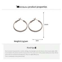1 par de pendientes elegantes de aro redondo con pliegues para mujeres, adecuados para fiestas y trabajo
