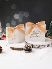 Conjunto de 10 elegantes sacolas de presente com laço, mini caixas de presente com estampa de árvore de Natal branca e a frase "Feliz Natal", ideais para embrulhar presentes de Natal, lembrancinhas de festa natalina, presentes de agradecimento, embalagens para presentes, sacolas para doces, sacolas para chocolates, presentes de Natal, decoração para casa, decoração de quarto, decoração de Ano Novo de 2026, lembrancinhas de casamento e presentes de aniversário. - Branco - Ver 6