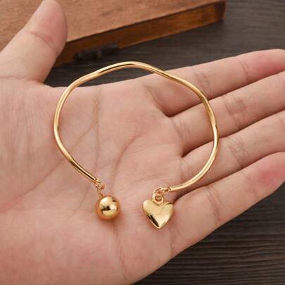 1pc Minimalist Versatile Fashion Bracelet For Women, Golden Color Heart/Butterfly Pendant, Everyday Wear, Birthday/Holiday Gift