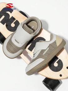 HOBIBEAR 1 Pair Kids Sports Shoes Unisex Barefoot Sneakers, Designed For Kids Who Easily Dirty Shoes With Hook And Loop Closure For Easy On/Off, Comfortable Walking Outdoor Shoes