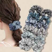 12 Stück blaue Satin Scrunchies Haargummis, 2025 neue Haraccessoires, elegante Haargummis für den Pferdeschwanz, vielseitig geeignet für alle Haartypen, für den Alltag & Reisen, Geschenk für Freunde, Hochzeitssaison, Scrunchie Haargummis