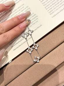 1pc Vintage Hollow Clover Bracelet, Women Fashion Elegant Luxury Niche Design High-End Exquisite Handcrafted Accessory, Suitable For Daily Wear, Valentine's Day Gift