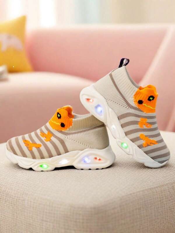 1 Pair Toddler/Kids Light Up Sports Sneakers, Khaki Color, Cute Animal Patchwork Design, Soft Breathable Comfortable Non-Slip High Elastic Material, Suitable For 2-8 Years Old Babies, Versatile For Casual, Vacation, Travel, All Season Use