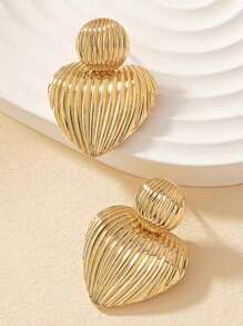1 Pair Unique Gold Heart Shaped Earrings, Suitable For Everyday, Vacation Or Summer Party Wear, A Perfect Gift For Those Who Like Bold Accessories