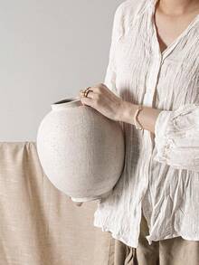 Large White Ceramic Vase - 9.8 Inch Rustic Farmhouse Vase For Home Decor, Minimalist Tall Vases For Living Room, Table, Bathroom, Holiday & Weddings (Sandstone White) - 軍綠色 - 查看 7
