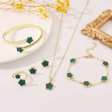 Glow & Grace Sparkling Lucky Flower 5-Leaf Clover Bracelet, Necklace, Earrings, Bracelet, Ring 5pcs Set, Women Jewelry Gift, Vacay Vibes