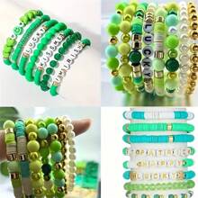 Juego de 13 cajas surtidas con múltiples cuentas verdes transparentes con efecto AB, adecuado para hacer pulseras, collares, anillos y diversos accesorios pequeños de bricolaje