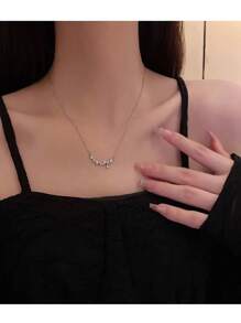 1pc Silver Star Necklace, Suitable For Daily Wear, Hangout, Party And Ideal Gift For Those Who Love Star Element Or Romantic Style Jewelry