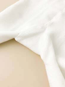 4 Pairs 4 Pairs Girls' Nine-Point Toddler Tights, Children's Leggings, Solid-Color Simple Love-Patterned Skinny Pants, Moderate Thickness, Suitable For Wearing Over A Skirt.