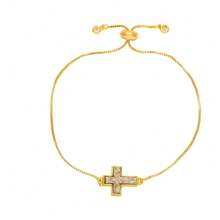 A And Posh Zirconia Cross Pendant Bracelet. It's Great For Christians To Wear. You Can Wear It When Praying Or In Your Daily Life.