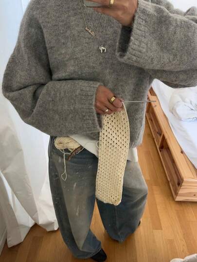 VIBEWAVE Light Grey Vintage American Style Crew Neck Sweater, Slouchy Cozy High-End Knitted Pullover For Autumn/Winter