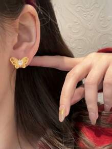 1 Pair Stainless Steel Fashionable, Simple, Versatile, Vintage, Delicate Gold Brush Finished Butterfly Earrings, Suitable For Women Daily Wear