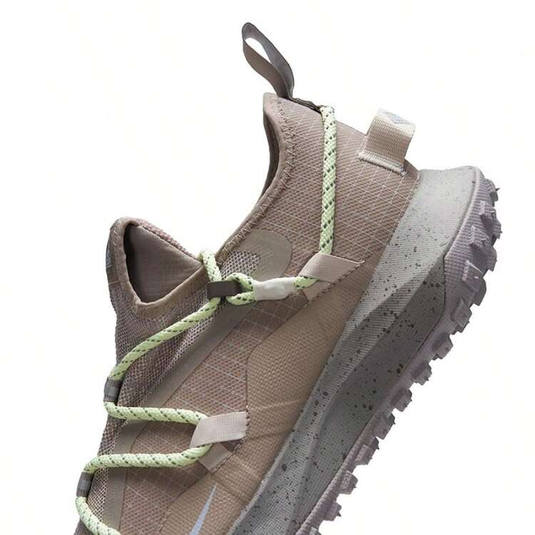 Nike Men's Casual Shoes: ACG MOUNTAIN FLY LOW GTX SE Lightweight