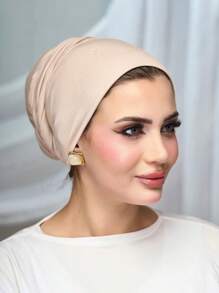 1 Stück modischer Turban. Doppellagig, 4-Wege-Stretch, ohne Nadeln oder Magnete. Natürliche Falten betonen ein schlankes Gesicht. Verleiht Volumen und fixiert einen Dutt. Passt den meisten Frauen.
