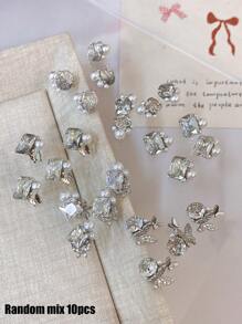 5Pcs/30Pcs/50Pcs Mixed Size Luxury Nail Rhinestone Decorations, New Sparkling Alloy Stacked Rhinestone, Crystal Oblique Heart & Square Nail Charms, Diy Nail Supplies Nails Nail Gems