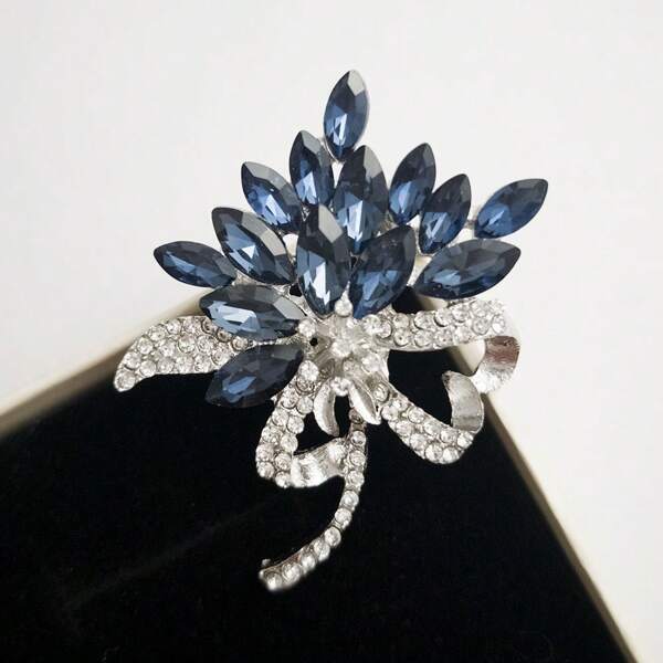 1pc Exquisite Elegant Vintage Multi-Layered Rhinestone Brooch - Fashionable Simple Style, Sparkling Blue Crystal Accented, Retro Corsage Accessory With Secure Pin Back For Women, Perfect For Wedding, Party, Daily Wear