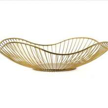 2/1-częściowy metalowy kosz na owoce z drutu, minimalistyczna miska na owoce w kształcie fali, domowy talerz na owoce, miska na owoce, pusty kosz na owoce z żeliwa, odpowiedni na blat kuchenny, stół warsztatowy, do dekoracji domu, na stół, do przechowywania warzyw, chleba, przekąsek i akcesoriów kuchennych. Ze względu na problemy produkcyjne, w kilku miejscach farba może nie zostać prawidłowo nałożona.