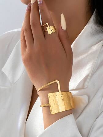 1 套金色几何粗袖口手镯戒指套装，美式欧式流行搭配手镯手链戒指套装，女士礼品套装，女士金色金属首饰