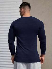 男士休闲百搭亨利领长袖 T 恤，纯色百搭舒适柔软，适合所有季节，秋季