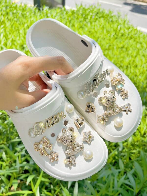 20 sztuk śliczne złote mini misie DIY dekoracje, odpinane klipsy do butów do sandałów, kapci, butów ogrodowych, butów plażowych