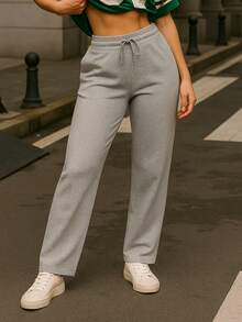 DEVIT - Pants básico streetwear de pierna recta sin bolsas para mujer con pretina lisa y jareta visible, corte relajado tipo jogger sin puño, estilo casual minimalista para outfits cómodos y modernos - Gris - Ver 2