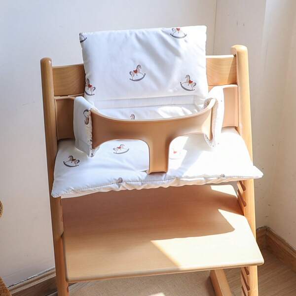 1 Peça Almofada para Cadeira Alta de Bebê, Novo Design Fofo de Girafa e Cavalinho de Balanço, Almofada de Assento Portátil de Desenho Animado para Cadeira de Alimentação, Acessório para Cadeira de Crescimento, Lavável em Máquina