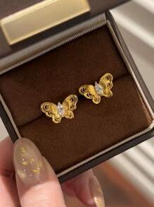 1 Pair Stainless Steel Fashionable, Simple, Versatile, Vintage, Delicate Gold Brush Finished Butterfly Earrings, Suitable For Women Daily Wear