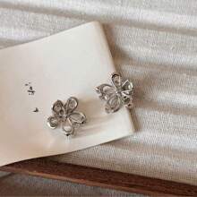 12 piezas/4 piezas Clips de metal con forma de flor, lindos mini clips para el flequillo/lateral, adecuados como accesorios para el cabello para uso diario, elegantes ganchos para el cabello de moda