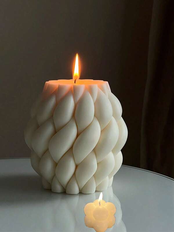 1pc Handmade Aromatherapy Geometric Decorative Candle, Can Be Lit And Used As Home Decor Accessory