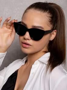 1 pieza Gafas de moda de ojo de gato, versátiles y vintage, adecuadas para mujeres para el transporte diario, decoración de sesión de fotos y elección de moda