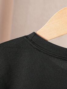 2pcs/Set Teen Boys Casual Sports Gradient Line Print Short Sleeve T-Shirt And Solid Color Shorts, Football Uniform Suit Suitable For Academy, Daily Sports, Warm-Up Training