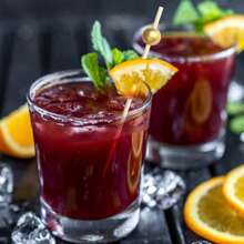 250件/50件 - 熟食杯（含烤肉串）、14盎司纸质小吃杯（含鸡尾酒签）、炸薯条架（棕色牛皮纸）、一次性爆米花盒（蛋筒）、派对板礼品（50杯+200支） - 彩色 - 查看 9