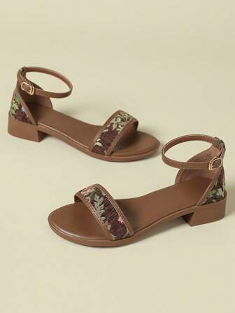 Sandales femme à talon épais à une bride, design patchwork floral coloré, style bohème rétro pour vacances et port casual, bout ouvert antidérapant confortable, mode polyvalente élégante, légère et respirante, sandales de plage grande taille 41-43