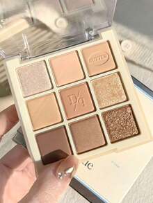 Dasique 17色眼影盘，奶油质地，无动物实验，纯素配方，9种易于晕染的哑光和珠光色调，迷人珠光妆效，轻盈不拔干，上妆舒适，夏季必备，韩式彩妆，韩国化妆品 - 17 Butter Cream - 查看 10