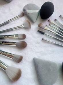 Set de 14 piezas de brochas de maquillaje para principiantes Súper suaves, incluye brochas para polvos sueltos, sombras de ojos y colorete. Herramientas de maquillaje perfectas para el día del padre, la playa, el baño o la decoración del dormitorio