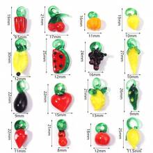 Set de 5 piezas de colgantes de vidrio hechos a mano con formas de verduras y frutas, con estilos múltiples que incluyen sandía y calabaza, accesorios de decoración casual y bonita apropiados para hacer pulseras, collares, aretes y joyería - Multicolor - Ver 6